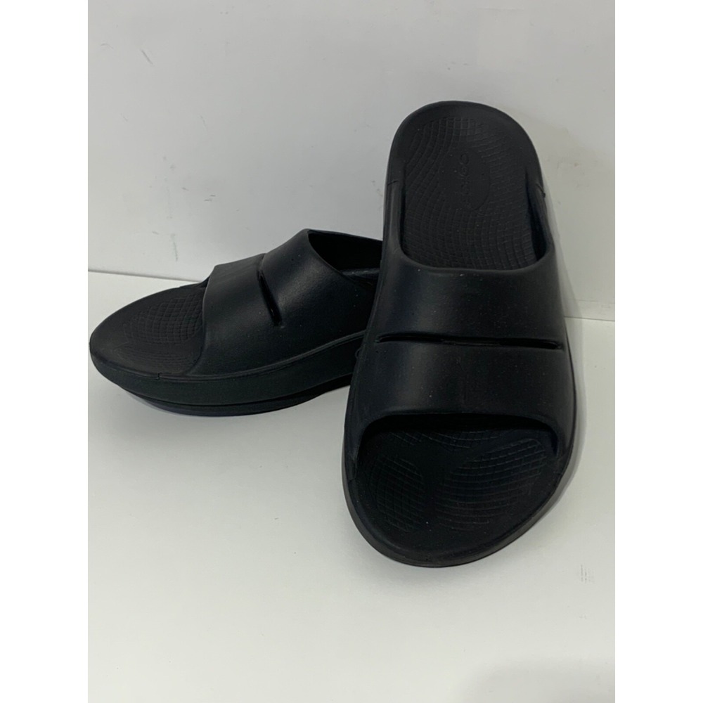 Oofos Size Men Size 9 Women Size 11 Black Sports Recovery Slides - Picture 1 of 5
